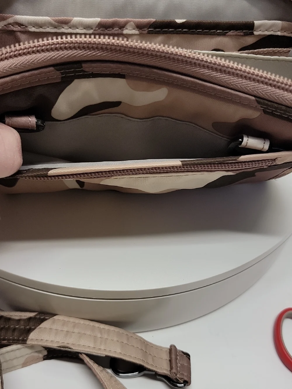 LUG KICKFLIP CONVERTIBLE RFID WALLET CROSSBODY BAG IN LIGHT CAMO